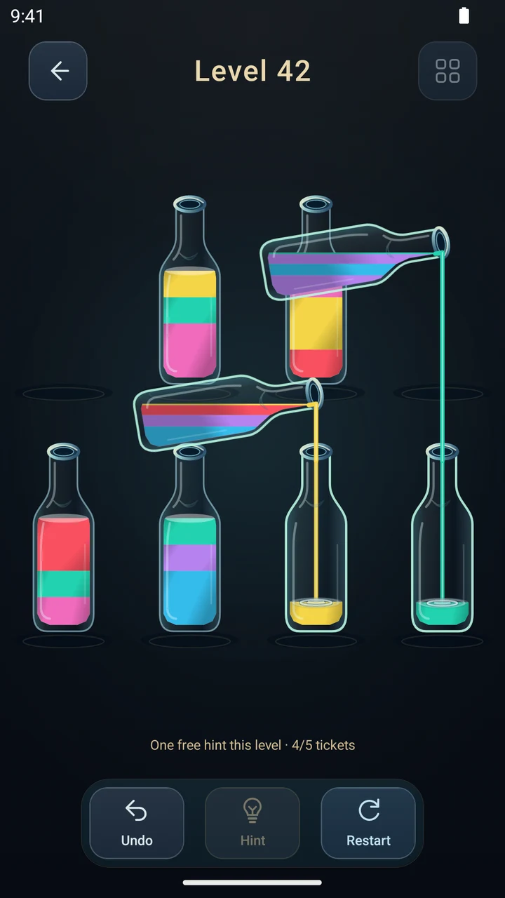 Bottle Harmony 第42关,两组独立玻璃瓶正在同时倒出黄色与青色的水。