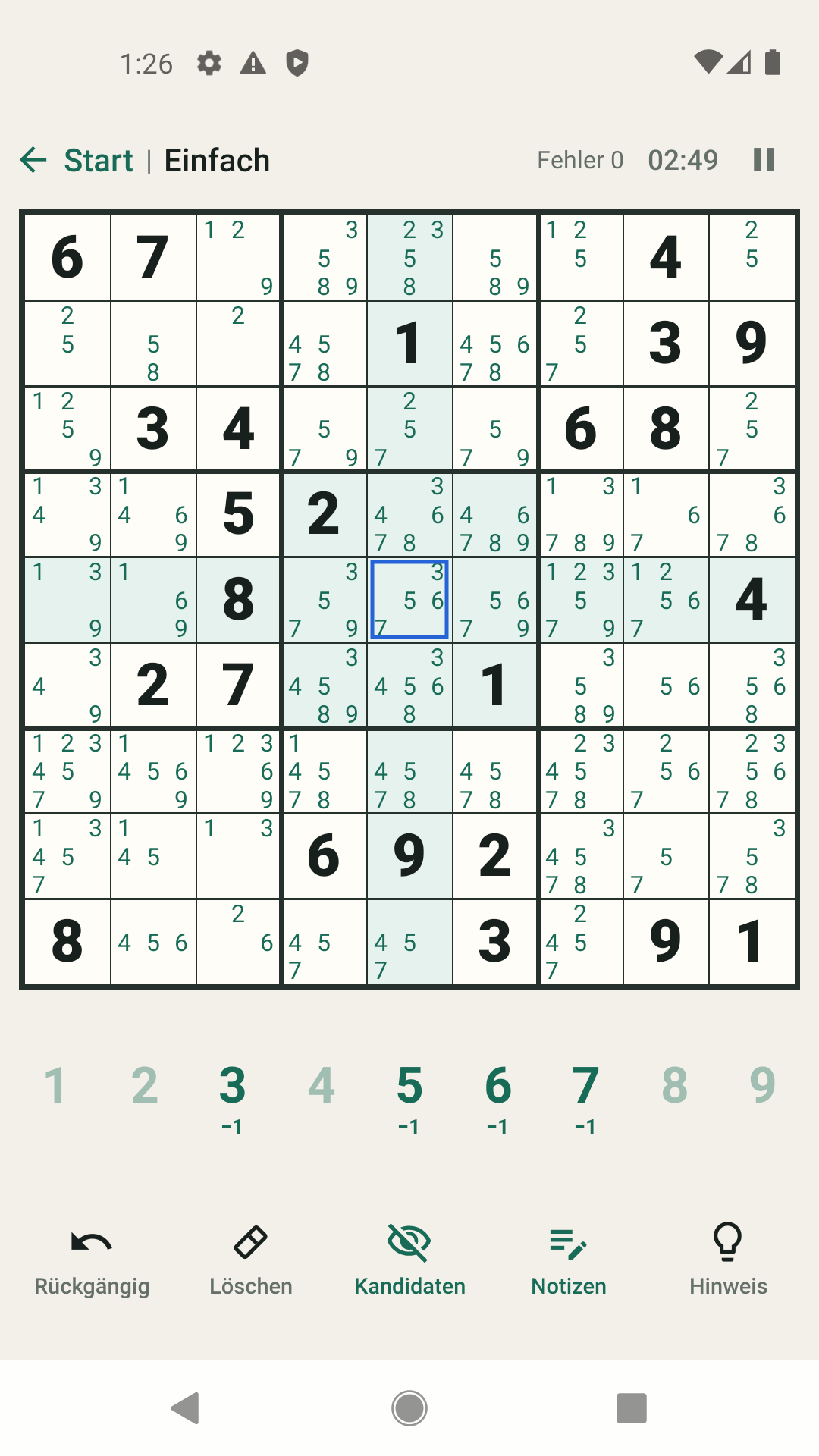 Automatisch ausgefüllte Kandidatennotizen in den leeren Zellen eines Sudoku-Rätsels.