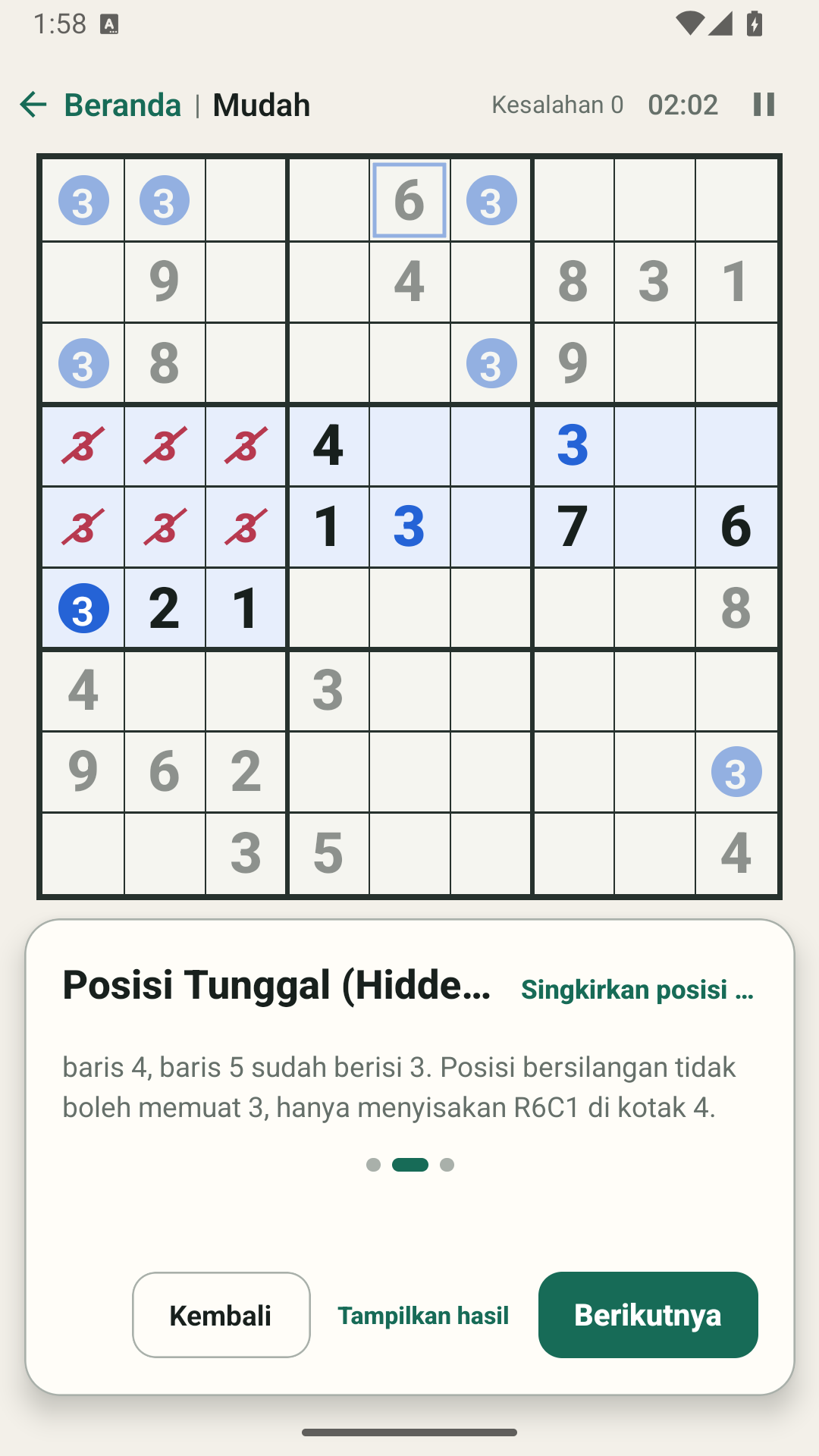 Petunjuk pintar menjelaskan penalaran logis langkah demi langkah dalam bahasa Indonesia.